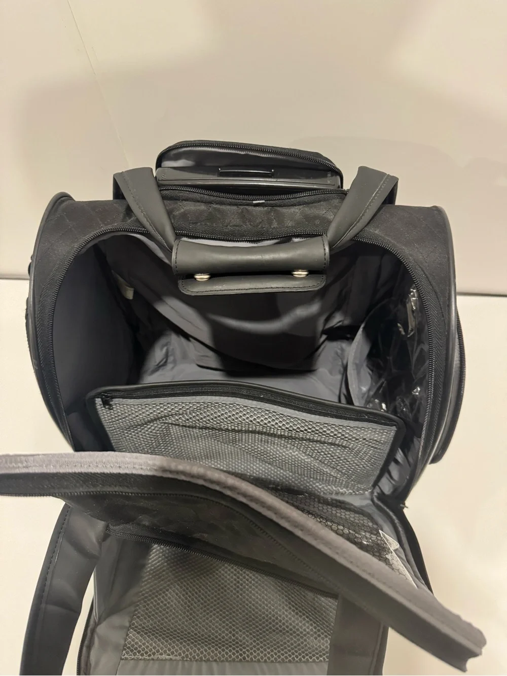 Travelon Wheeled Underseat Carry-on Rolling Luggage Quilted Black Handled